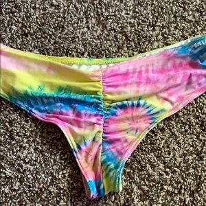Billabong cheeky bikini bottoms